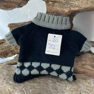 Nicole Miller | Black/Gray Cozy Pet Sweater XS